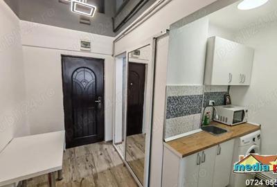 Garsonieră decomandată în Central - 2