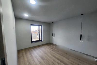 Casă cu Teren 286 Mp în Moșoaia - 5