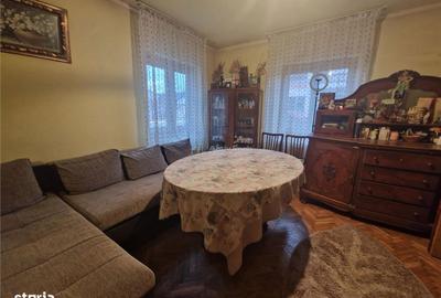 Casă cu 5 camere cu Teren 430 Mp în Central