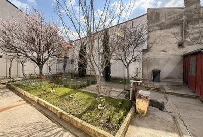 Spațiu comercial, de 134 mp, în Central - 15