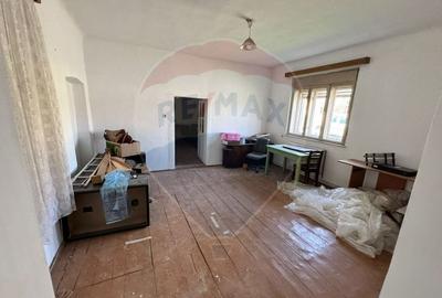 Casă individuală cu 7 camere cu Teren 626 Mp în Pârneava - 8