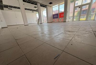 Spa?iu comercial *Bumbe?ti Jiu, str. Grigore Alexandru Ghi - 15