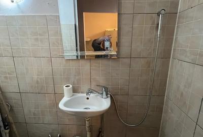 PERSOANA FIZICA -fix langa hotel Victoria -Nicolina - 2