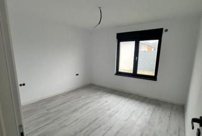 Casa individuala de vanzare 131 mp construi?i, teren - 2