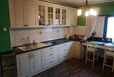Apartament cu 2 camere decomandat, mobilat în Olteniței