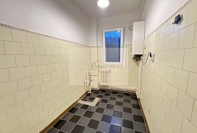 2 camere/ Cartier Grigorescu/ Zona pieței Grigorescu - 2