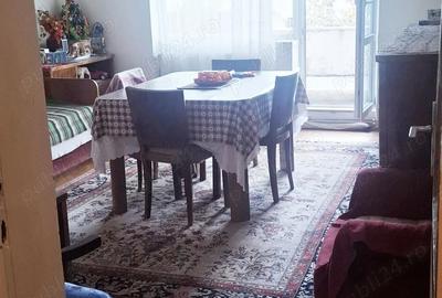 Apartament cu 3 camere decomandat în Cetatea - 6