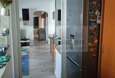 Apartament 3 camere - zona Podu-Roș- 450 Euro - 7