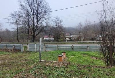 Casă cu 3 camere cu Teren 85 Mp în Central