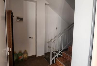 Casă cu 4 camere cu Teren 176 Mp în Central - 17