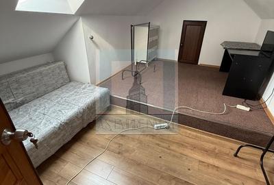 Apartament cu 4 camere decomandat, mobilat în Schei - 6