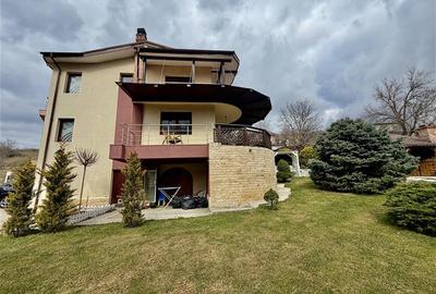 Casă individuală cu 5 camere cu Garaj în Bucium - 3