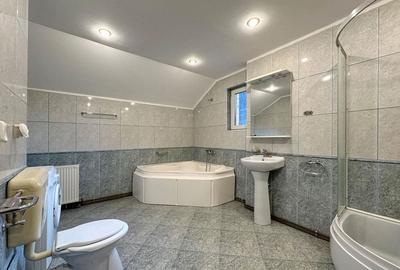 Apartament 3 camere Vanzare, Zona Linistita - 8