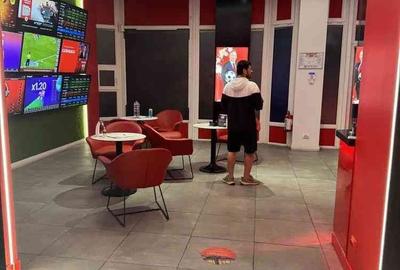 Spațiu comercial, de 450 mp, în Titan