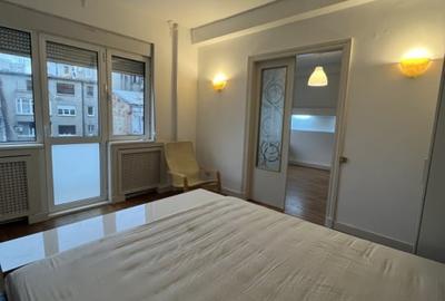 Apartament cu 5 camere decomandat în P-ța Romană - 18