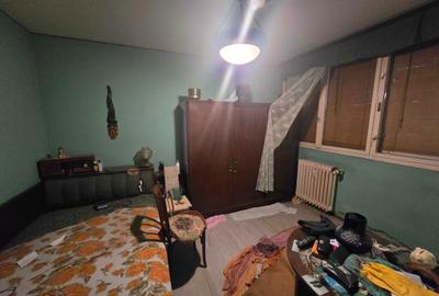 Apartament cu 3 camere decomandat în Titan - 2