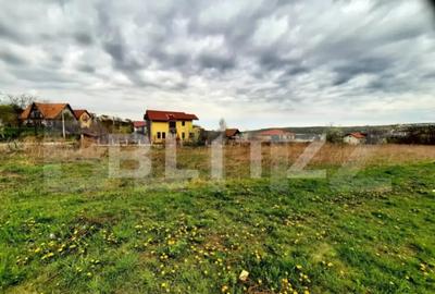 Teren de 382 mp, în Borhanci