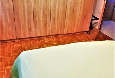 Apartament cu 3 camere semidecomandat în Central - 6