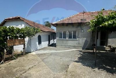 Casa 74 mp/ Predesti 1331 mp teren intravilan - 15