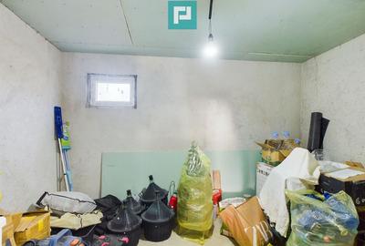 Casa cu 4 camere + anexe in ?ofronea - 2