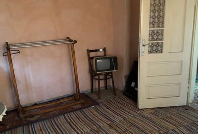 Casă cu 5 camere cu Teren 2000 Mp în Bălțești - 10