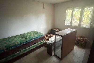 Casă cu 3 camere în Vest - 1