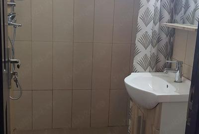 Apartament cu 2 camere semidecomandat, mobilat în Calea București