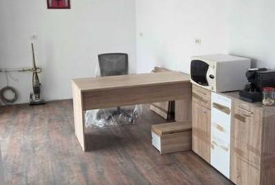 Apartament cu 4 camere decomandat în Central - 3