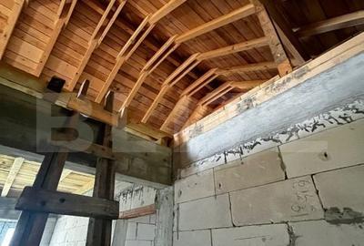 Casă cu 2 camere cu Teren 500 Mp în Piața Centrală - 11