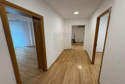 Birou, de 84 mp, în Națiunile Unite - 2