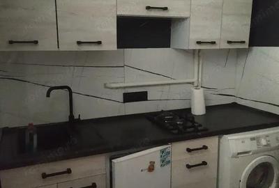 Ofer spre inchiriere un Apartament cu 2 camere - 3