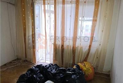 Apartament 2 camere cf 1 semidecomandat zona Centru - 8