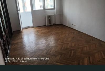 Apartament cu 3 camere decomandat în Colentina