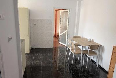 Apartament cu 2 camere decomandat în Precista - 4