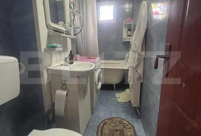 Apartament cu 3 camere semidecomandat în Micro 4 - 9