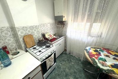 Apartament cu 3 camere semidecomandat în Central - 4