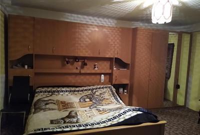 Casă cu 3 camere cu Teren 500 Mp în Aleșd - 1