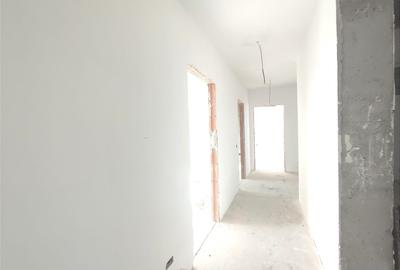 Apartament cu 4 camere decomandat în Dacia - 9