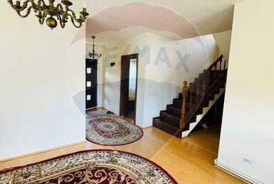 Casa / Vila cu 5 camere de vanzare in zona Sud-Est - 6
