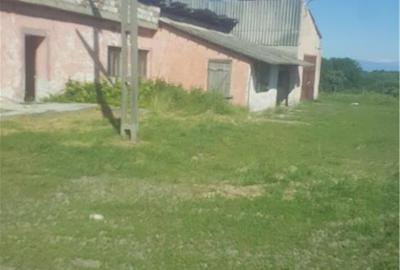 Teren de 16521 mp, în Central - 6