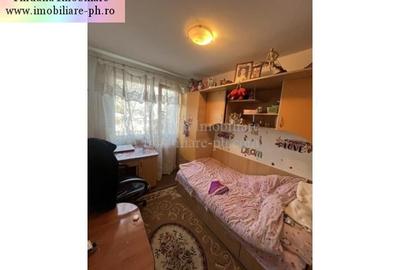 Apartament 3 camere de vanzare: Vest-(str.Persani),etajul 2 - 3