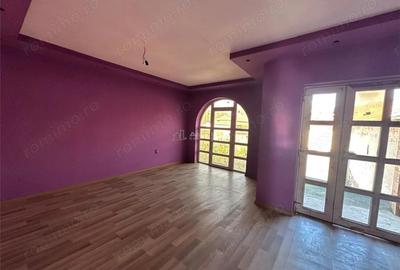 Casă cu 4 camere cu Teren 390 Mp în Central - 11