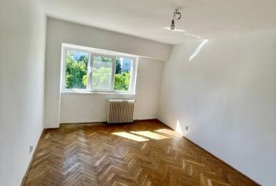 DE VANZARE-APARTAMENT 4 CAMERE-GALATA - 2