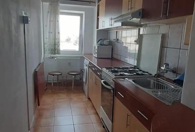 Garsonieră decomandată în Central - 2