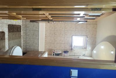 Apartament cu 3 camere semidecomandat în Central - 1