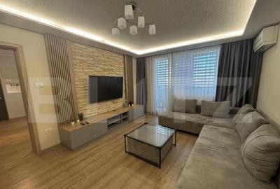Apartament cu 3 camere semidecomandat în Aradului