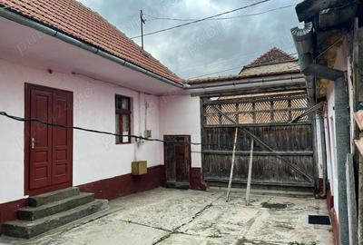 Casă cu 4 camere în Central - 3