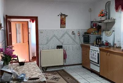 Horpaz Vila P+M 206mp Teren 655mp la 500ml de intrarea in Horpaz pot locui doua familii - 11