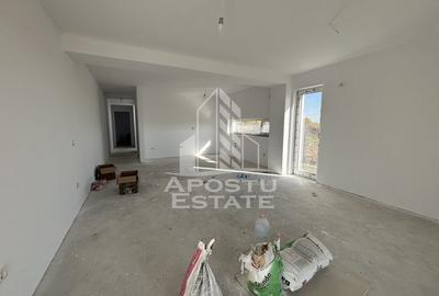 Casă cu 4 camere cu Teren 330 Mp în Giarmata