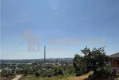 Parcele 10-15 ari teren intravilan, zona Grivitei